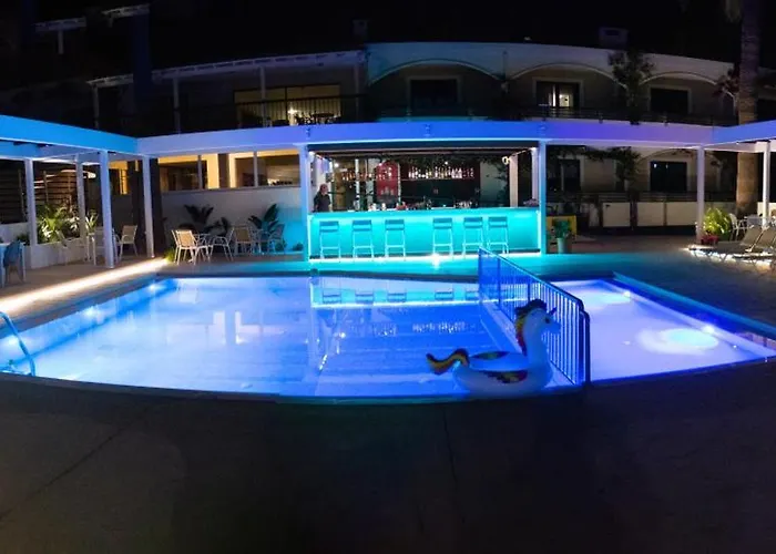 Hôtel: Trefon Hotel Apartments And Family Suites
